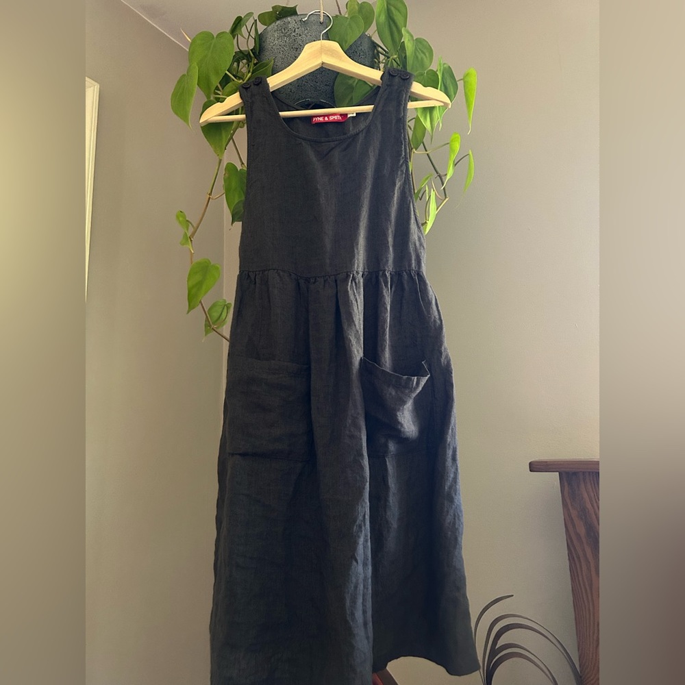 Pyne & Smith pinafore XS washed once/EEUC